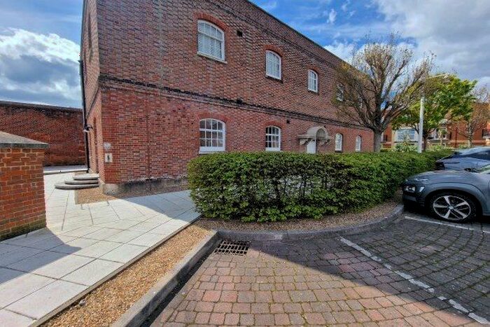 2 Bedroom Flat To Rent In Gunwharf Quays, Portsmouth, PO1