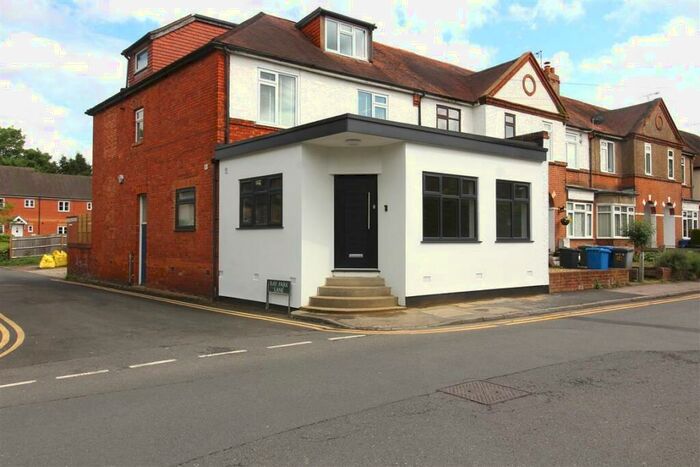 1 Bedroom Apartment To Rent In Ray Street, Maidenhead, SL6