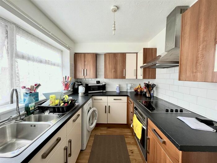 1 Bedroom Property To Rent In Crossbrook Court, Waltham Cross, Cheshunt, Hertfordshire, EN8