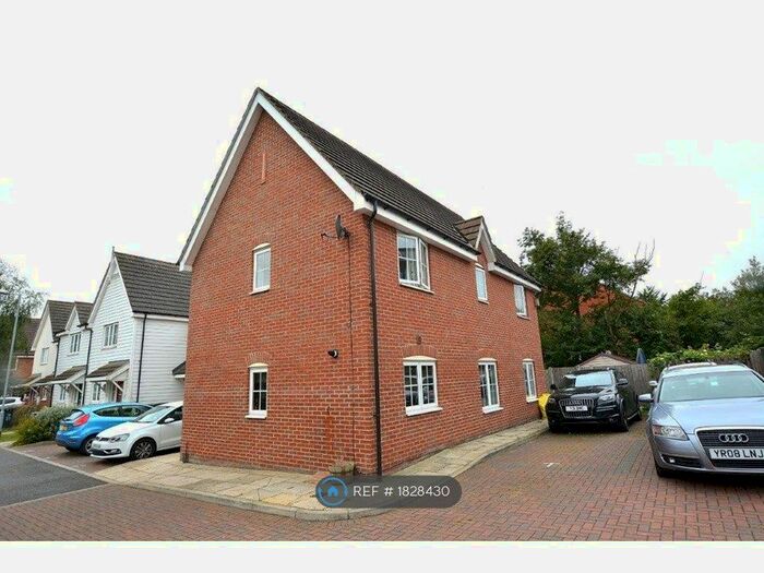 4 Bedroom End Of Terrace House To Rent In Goodwins Close, Dunmow, CM6