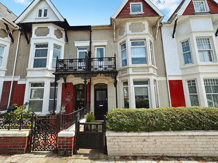 5 Bedroom Terraced House For Sale In Esplanade Avenue, Porthcawl, CF36