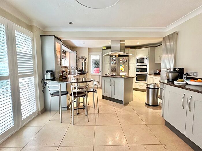 4 Bedroom Detached House For Sale In The Ridings, Bexhill-On-Sea, TN39