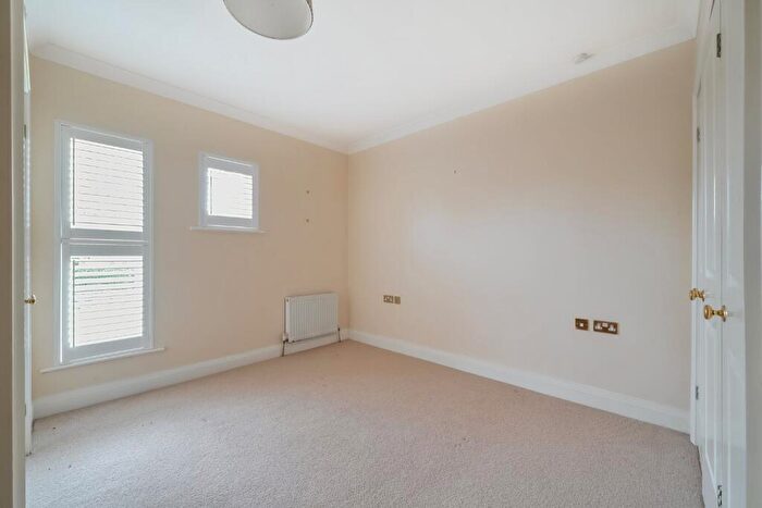 2 Bedroom Flat To Rent In Lodge Court, Hollins Hall, Killinghall, Harrogate, HG3