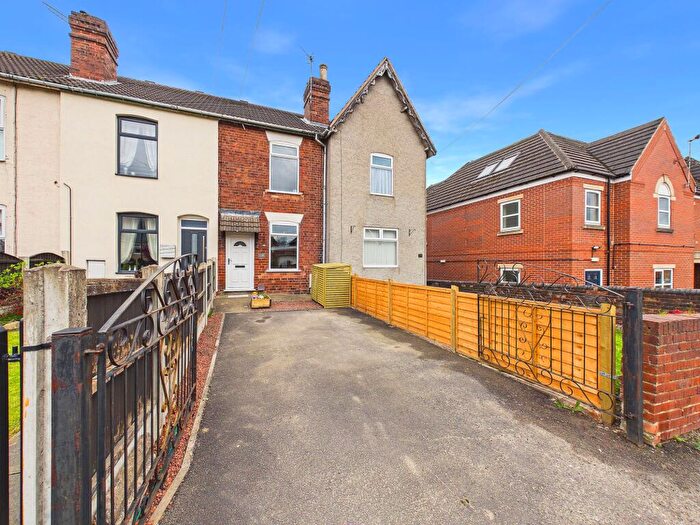 2 Bedroom Terraced House For Sale In Wellington Street, New Whittington, S43