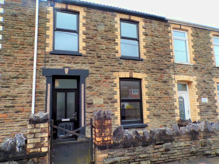 4 Bedroom Property To Rent In Tarren Terrace, Cwmavon, Port Talbot, SA12
