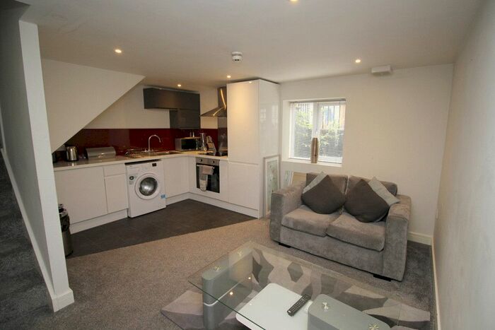 1 Bedroom Flat To Rent In George Street, Hull, HU1