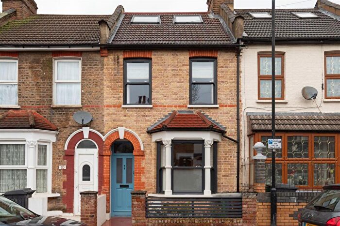 4 Bedroom Terraced House For Sale In Walpole Road, Walthamstow, E17