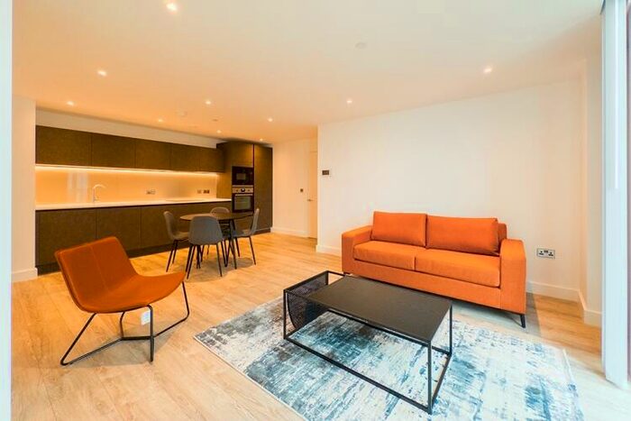 2 Bedroom Apartment To Rent In The Blade, Silvercroft Street Manchester, M15