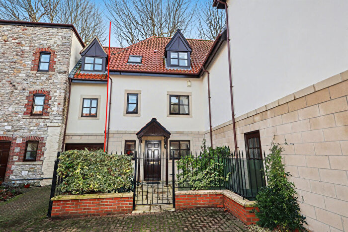 3 Bedroom Terraced House For Sale In Carlton Mews, Wells, Somerset, BA5