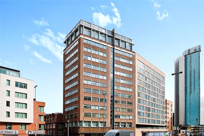 2 Bedroom Flat For Sale In Suffolk Street Queensway, Birmingham, West Midlands, B1