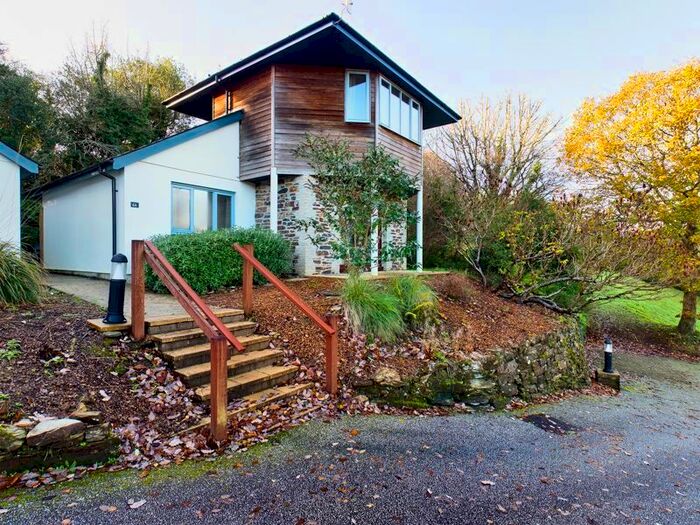 3 Bedroom Property For Sale In Bissoe Road, Carnon Downs, Truro, TR3