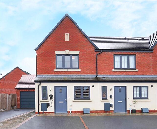 2 Bedroom Town House For Sale In Sunset Close, Bishops Tachbrook, Bishops Tachbrook, CV33