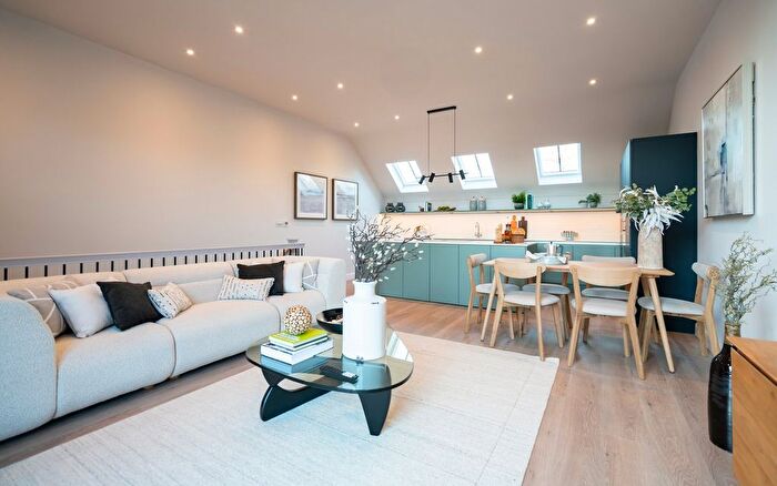 3 Bedroom Terraced House For Sale In Connaught Place, Brockenhurst, SO42