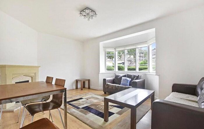 2 Bedroom Apartment To Rent In Ossulton Way, East Finchley, London, N2