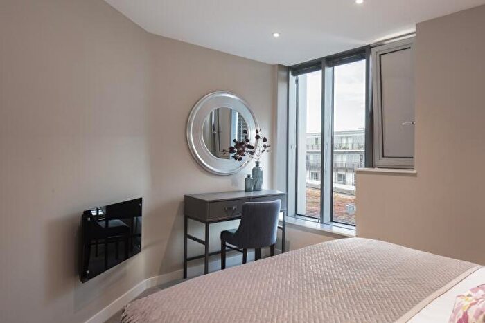 2 Bedroom Apartment To Rent In Burlington House Tariff Street, M1