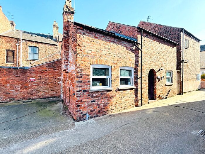 2 Bedroom Detached House For Sale In Claremont Terrace, York, YO31