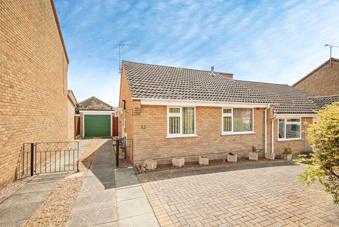 2 Bedroom Bungalow For Sale In Egglestone Close, Ipswich, Suffolk, IP2