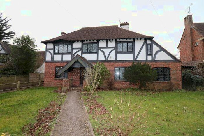 4 Bedroom Property To Rent In Mill Lane, Worthing, BN13