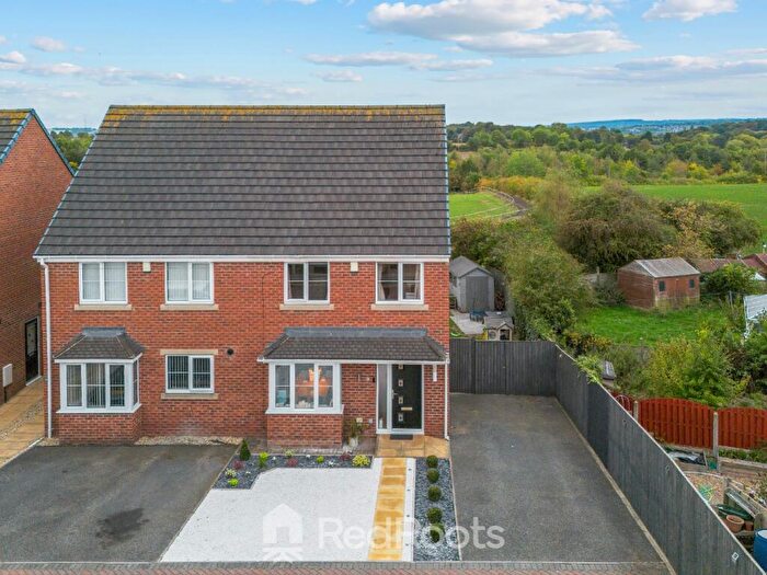 3 Bedroom Semi-Detached House For Sale In Mary Street, Middlecliffe, Barnsley, S72