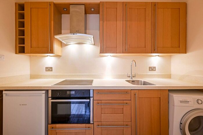 1 Bedroom Flat To Rent In Lambert Road, Brixton, London, SW2