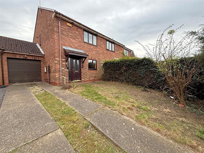 3 Bedroom Semi Detached House For Sale In George Street, Snaith, Goole, DN14