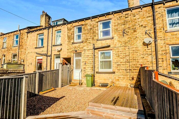 2 Bedroom Terraced House To Rent In King Street, Lindley, Huddersfield, HD3