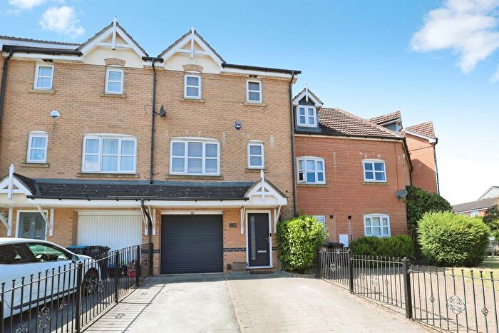 3 Bedroom Semi-Detached House For Sale In Nightingale Drive, Harrogate, HG1