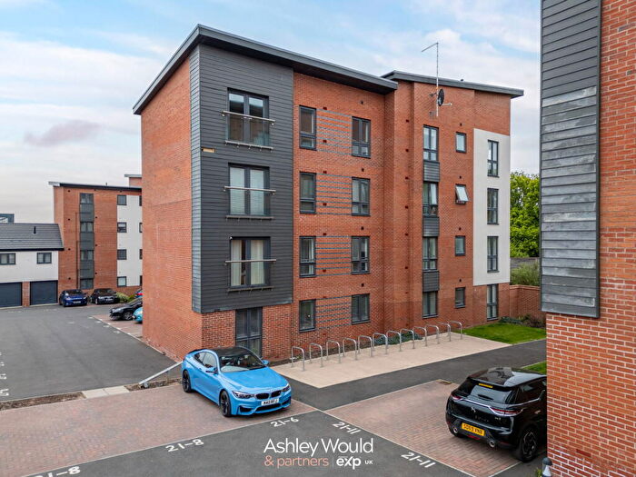 2 Bedroom Apartment For Sale In Ascott Way, Birmingham, B31