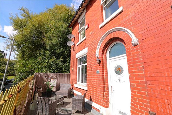 3 Bedroom Semi Detached House For Sale In Station View, Stalybridge, Greater Manchester, SK15