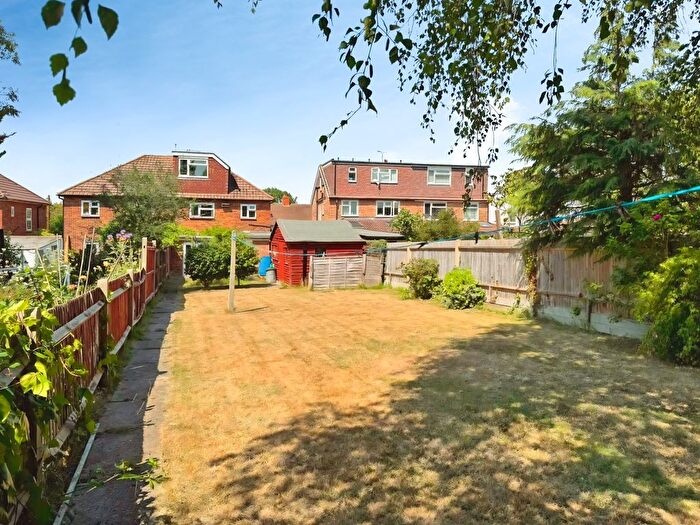4 Bedroom Semi-detached House For Sale In Lodge Road, Fetcham, Leatherhead, Surrey, KT22