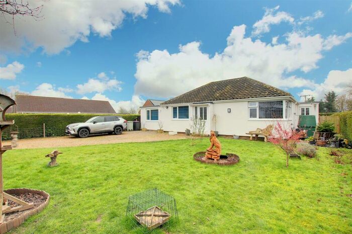 3 Bedroom Detached Bungalow For Sale In Rotten Row, Theddlethorpe, Mablethorpe, LN12