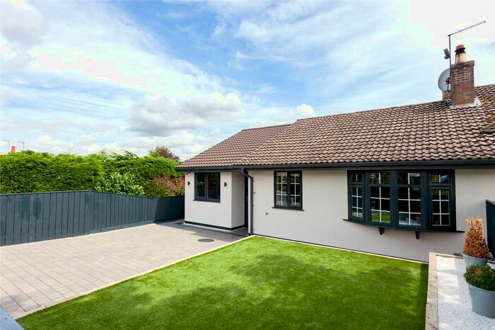 4 Bedroom Bungalow For Sale In The Croft, Sheriff Hutton, York, North Yorkshire, YO60