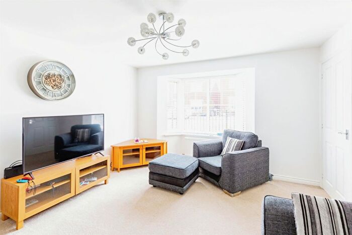 5 Bedroom Detached House For Sale In Darsdale Drive, Raunds, Wellingborough, NN9
