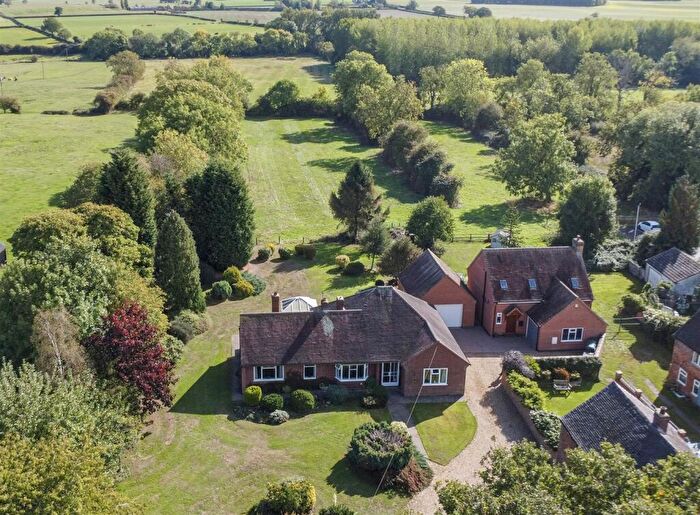 4 Bedroom Detached House For Sale In The Croft And The Leascroft, Main St, Orton On The Hill, CV9