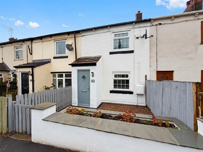 2 Bedroom Terraced House To Rent In Blacker Lane, Netherton, Wakefield, WF4