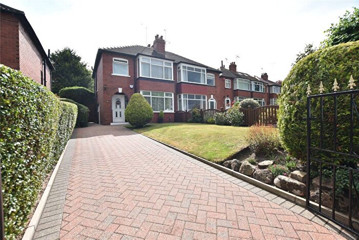 3 Bedroom Semi-Detached House For Sale In Primrose Lane, Halton, Leeds, West Yorkshire, LS15