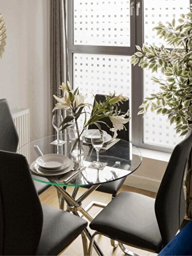 1 Bedroom Serviced Apartments To Rent In Huntingdon Road, Redhill, Surrey, RH1