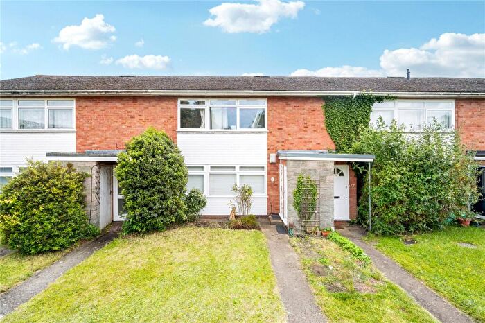 2 Bedroom Apartment To Rent In Nursery Close, Headington, OX3