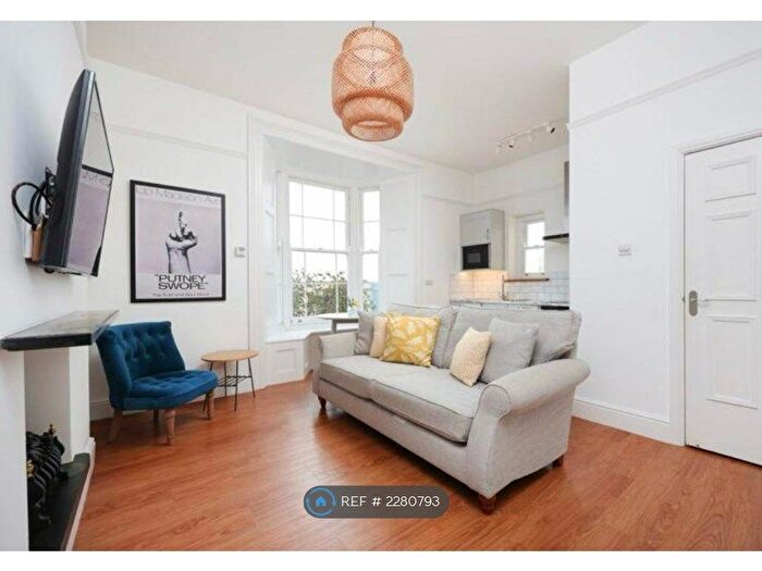 1 Bedroom Flat To Rent In Victoria Walk, Bristol, BS6