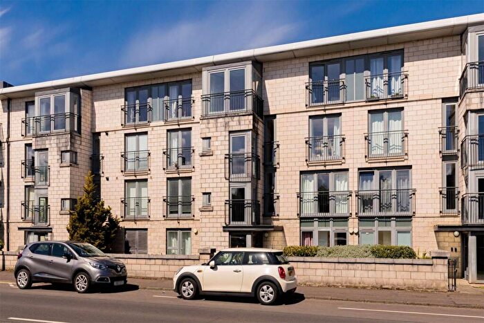 2 Bedroom Flat For Sale In West Granton Road, Granton, Edinburgh, EH5