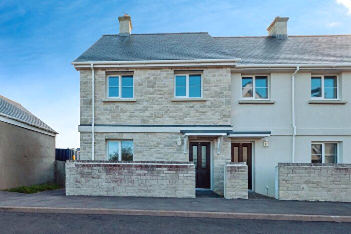 2 Bedroom End Of Terrace House For Sale In Pennsylvania Close, Portland, DT5