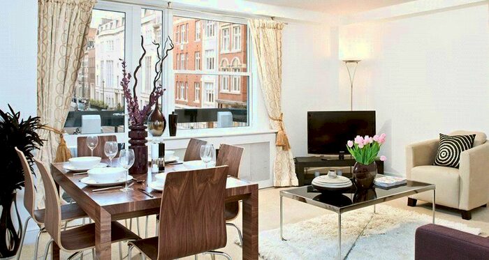 3 Bedroom Flat To Rent In Weymouth Street, London, W1W