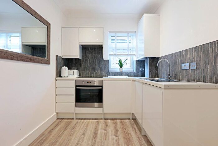 1 Bedroom Flat To Rent In High Road, Turnpike Lane, N22
