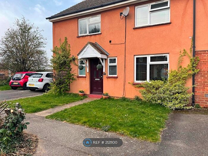 3 Bedroom End Of Terrace House To Rent In Belle Isle Crescent, Huntingdon, PE28