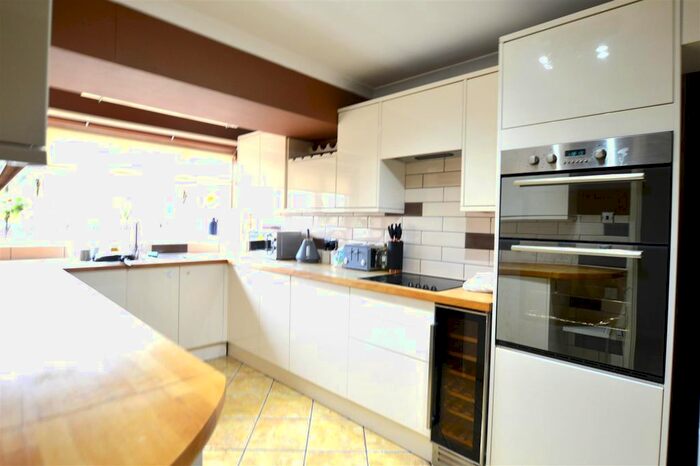 3 Bedroom Property To Rent In Ashdene Close, Ashford, TW15