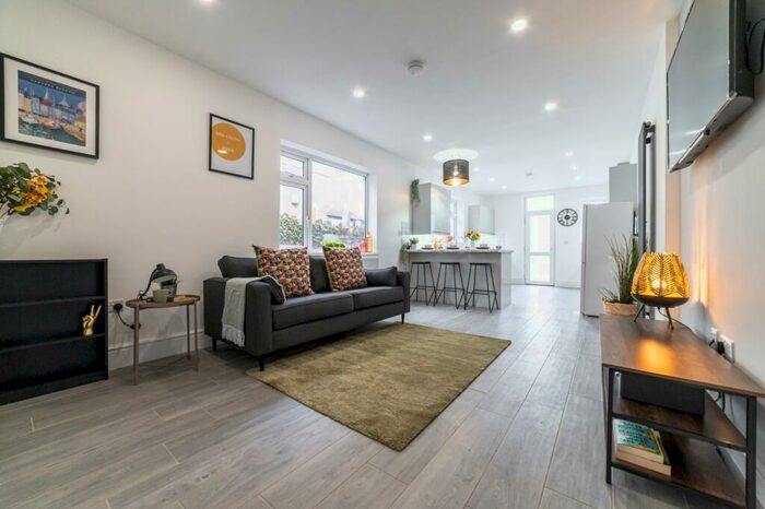 5 Bedroom Terraced House To Rent In Plasturton Avenue, Pontcanna, CF11