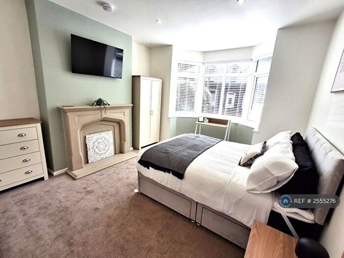 4 Bedroom Semi-Detached House To Rent In Cressy Road, Alfreton, DE55