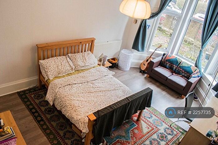 2 Bedroom Flat To Rent In Lawrence Street, Glasgow, G11