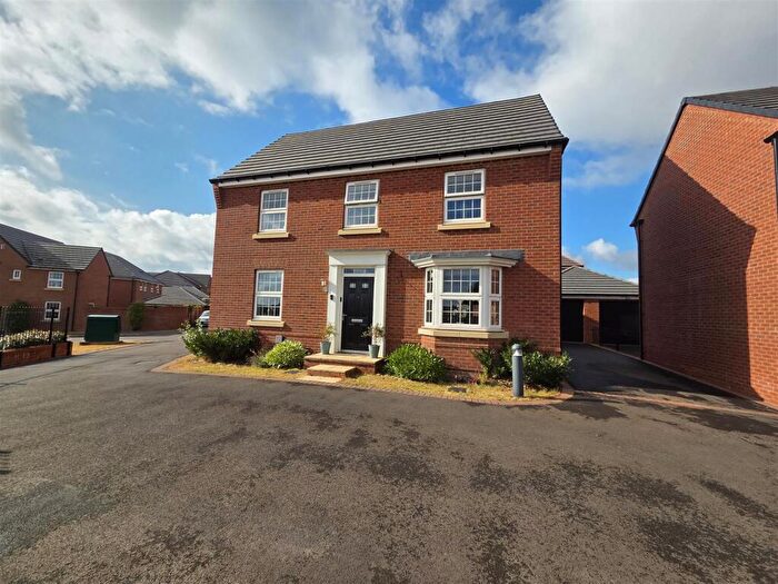 4 Bedroom Detached House For Sale In Asgard Avenue Warsop, NG20
