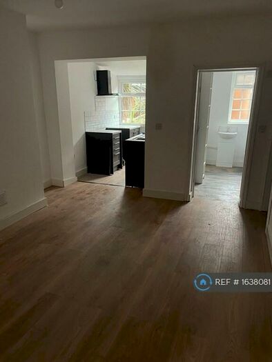 Studio To Rent In Castle Street, Northwich, CW8